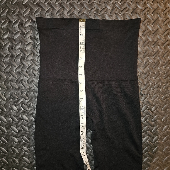 Spanx Look At Me Now Black Leggings High Rise Medium - Picture 5 of 8